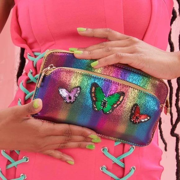😺BETSEY JOHNSON Rainbow Bright Butterfly Crossbody - Picture 3 of 10
